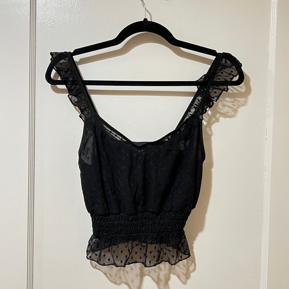 New Look Lace Crop Top - Picture 1 of 3